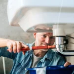 Comment repérer une fuite d’eau avant qu’elle ne fasse des dégâts ?